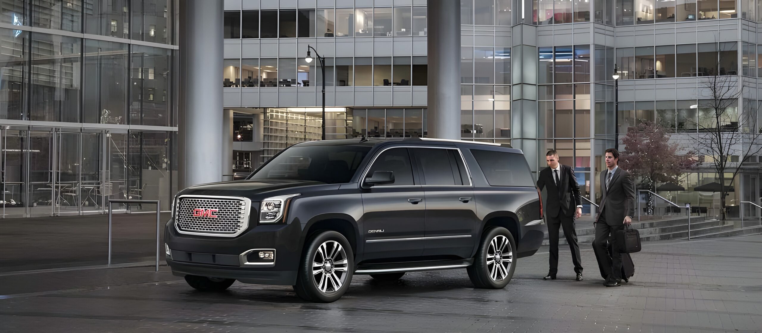SUV-2017-Yukon-Denali-Full-Size-Luxury-XL-People-Black-1024x448 (1)